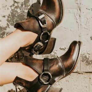 Freebird by Steven Distressed Brown Lace-Up Boots